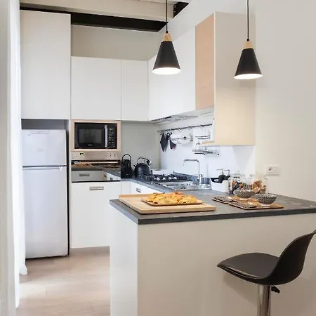 Lily Pads -elegant Apartment- In The Center Lejlighed Milano
